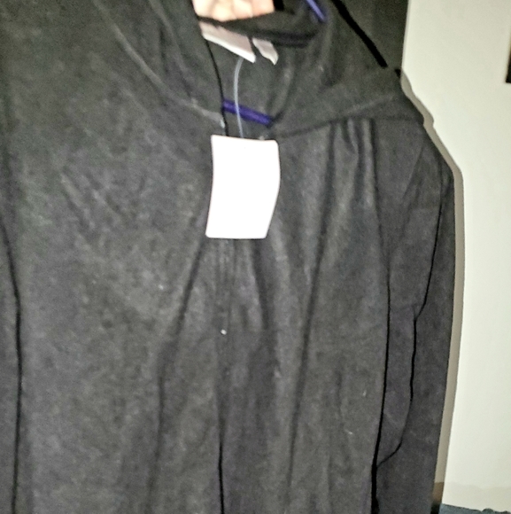 NWT zip up black hooded jacket - Picture 2 of 6
